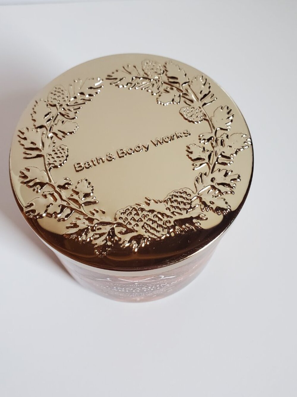 BATH & BODY WORKS Cinnamon Sugared Pecans 3 Wick Candle Soy Wax Blend 14.5oz - Picture 4 of 7